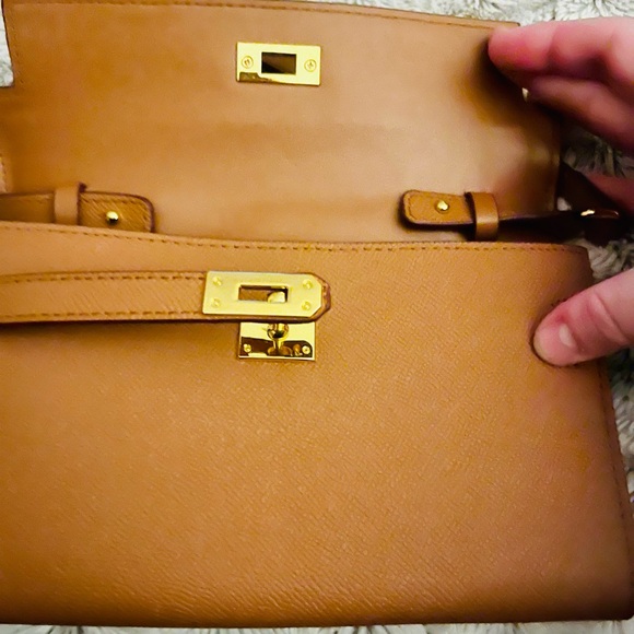 Tan/ Gold Lookalike Epson Kelly Wallet To Go Gold Leather Clutch - Picture 4 of 8